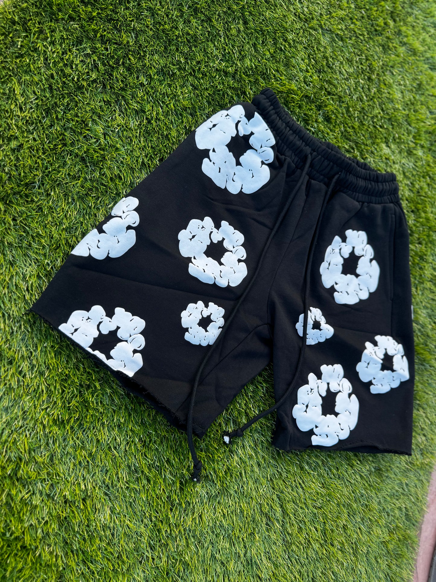 Denim Tears The Cotton Wreath shorts “black”